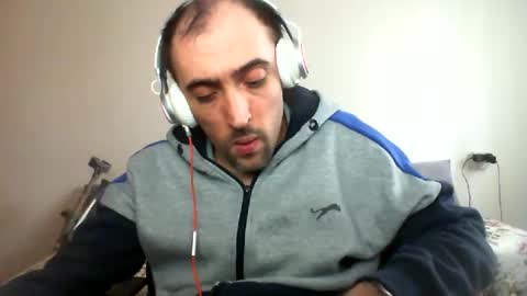 Snapshot of bentish chatting on January 2025 01:04:02 PM bentish online show from January 2025 01:04:02 PM