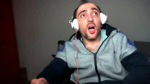 Snapshot of bentish chatting on January 2025 03:35:02 PM bentish online show from January 2025 03:35:02 PM