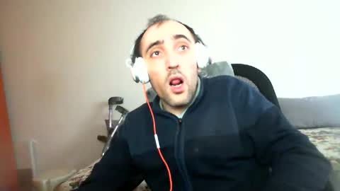 Snapshot of bentish chatting on February 2025 02:02:01 PM bentish online show from February 2025 02:02:01 PM