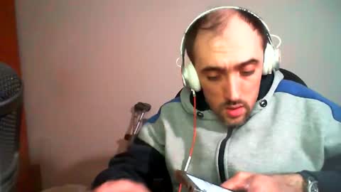 Snapshot of bentish chatting on February 2025 04:18:01 PM bentish online show from February 2025 04:18:01 PM