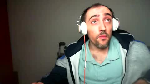 Snapshot of bentish chatting on February 2025 03:32:01 PM bentish online show from February 2025 03:32:01 PM