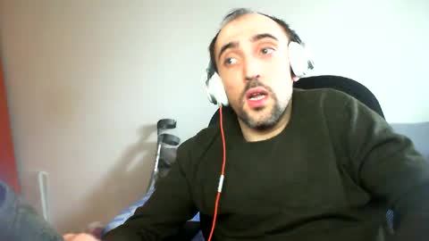 Snapshot of bentish chatting on February 2025 01:59:01 PM bentish online show from February 2025 01:59:01 PM