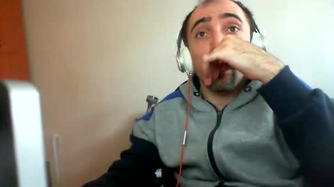 Snapshot of bentish chatting on February 2025 10:40:02 AM bentish online show from February 2025 10:40:02 AM