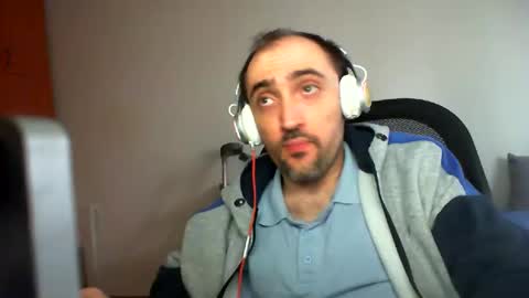 Snapshot of bentish chatting on February 2025 02:37:01 PM bentish online show from February 2025 02:37:01 PM