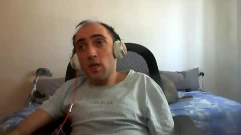 Snapshot of bentish chatting on September 2025 08:05:01 AM bentish online show from September 2025 08:05:01 AM