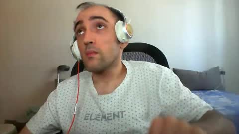 Snapshot of bentish chatting on September 2025 08:52:02 AM bentish online show from September 2025 08:52:02 AM