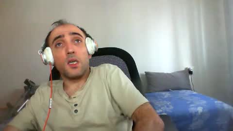 Snapshot of bentish chatting on October 2025 06:36:01 AM bentish online show from October 2025 06:36:01 AM