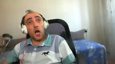 Snapshot of bentish chatting on November 2025 09:10:01 AM bentish online show from November 2025 09:10:01 AM