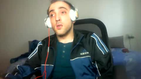 Snapshot of bentish chatting on November 2025 02:05:01 PM bentish online show from November 2025 02:05:01 PM