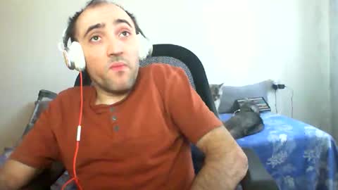 Snapshot of bentish chatting on November 2025 08:14:02 AM bentish online show from November 2025 08:14:02 AM