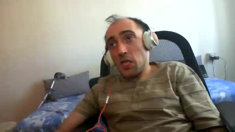 Snapshot of bentish chatting on November 2025 10:25:02 AM bentish online show from November 2025 10:25:02 AM