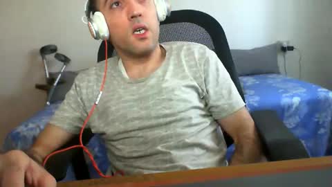 Snapshot of bentish chatting on November 2025 09:56:02 AM bentish online show from November 2025 09:56:02 AM