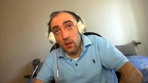 Snapshot of bentish chatting on December 2025 08:30:01 AM bentish online show from December 2025 08:30:01 AM