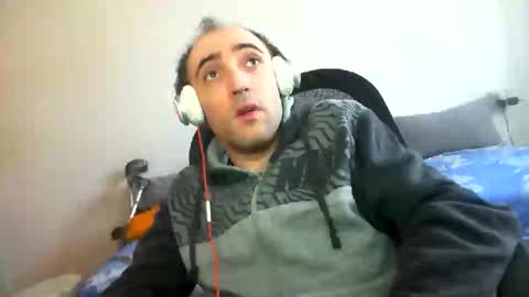 bentish online show from December 2025 08:33:01 AM