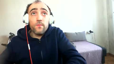 Snapshot of bentish chatting on February 2026 08:52:02 AM bentish online show from February 2026 08:52:02 AM