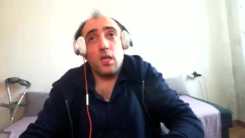 Snapshot of bentish chatting on February 2026 08:32:01 AM bentish online show from February 2026 08:32:01 AM