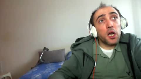 Snapshot of bentish chatting on March 2026 01:37:01 PM bentish online show from March 2026 01:37:01 PM