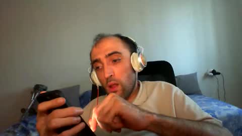 Snapshot of bentish chatting on April 2026 03:46:02 PM bentish online show from April 2026 03:46:02 PM