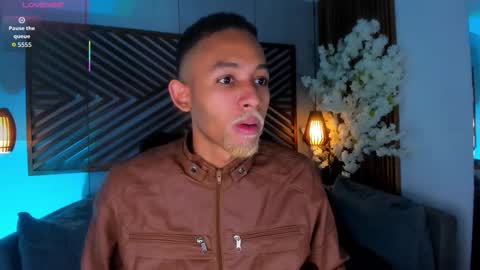 bento_fox online show from October 2025 03:39:02 AM