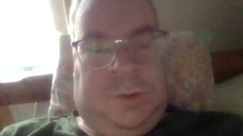 Snapshot of bentre2022 chatting on January 2025 11:03:01 AM SimonJones2000 online show from January 2025 11:03:01 AM
