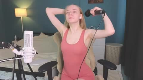 Snapshot of benty_bunny chatting on February 2025 10:26:01 AM Alice online show from February 2025 10:26:01 AM