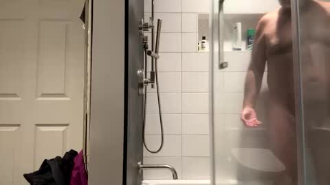 benz10001 online show from November 2025 05:10:01 AM