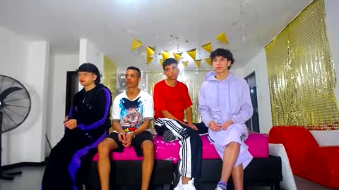 benz boys online show from February 2025 12:16:01 PM