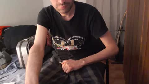 Snapshot of berceuse111 chatting on April 2026 12:02:01 PM berceuse111 online show from April 2026 12:02:01 PM