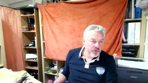 Snapshot of berg_boy chatting on December 2024 11:45:01 AM Martin online show from December 2024 11:45:01 AM