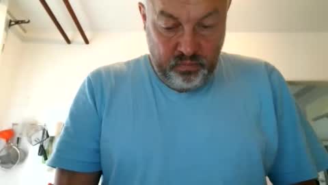 Snapshot of berg_boy chatting on September 2025 08:41:02 AM Martin online show from September 2025 08:41:02 AM