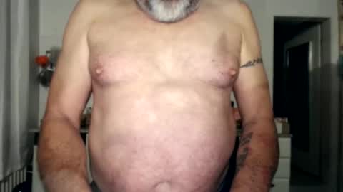 Snapshot of berg_boy chatting on October 2025 01:06:01 AM Martin online show from October 2025 01:06:01 AM