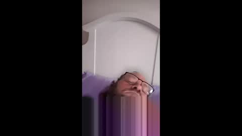 Snapshot of bergeeric1970 chatting on March 2026 12:44:01 PM bergeeric1970 online show from March 2026 12:44:01 PM