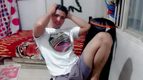 Snapshot of bergon30 chatting on January 2025 11:22:02 PM Bergon77 online show from January 2025 11:22:02 PM