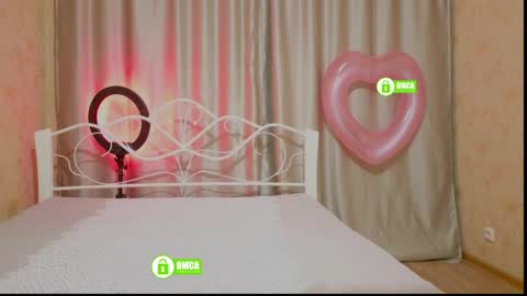 Snapshot of berkova_le chatting on April 2026 03:29:01 PM Berkova L online show from April 2026 03:29:01 PM