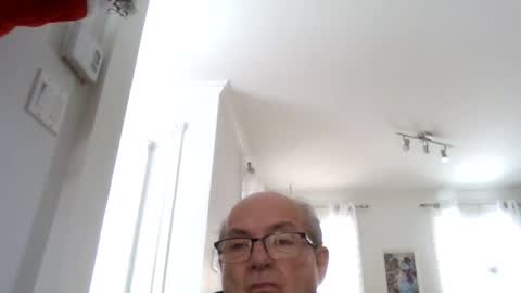 Snapshot of bernard1102 chatting on January 2025 06:20:02 PM bernard1102 online show from January 2025 06:20:02 PM