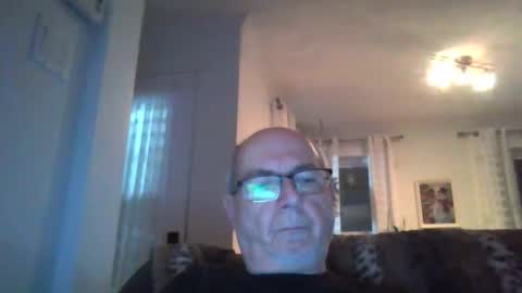 Snapshot of bernard1102 chatting on January 2025 11:41:02 AM bernard1102 online show from January 2025 11:41:02 AM