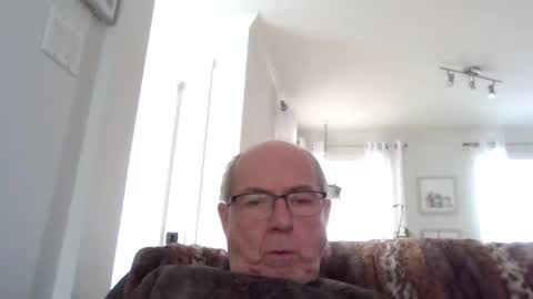 Snapshot of bernard1102 chatting on February 2025 02:26:02 PM bernard1102 online show from February 2025 02:26:02 PM