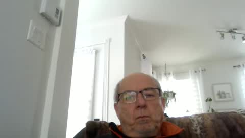 Snapshot of bernard1102 chatting on February 2025 02:06:02 PM bernard1102 online show from February 2025 02:06:02 PM