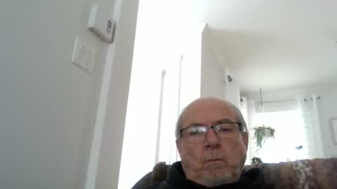 Snapshot of bernard1102 chatting on March 2025 03:02:01 PM bernard1102 online show from March 2025 03:02:01 PM