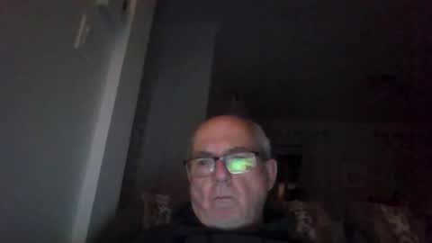 Snapshot of bernard1102 chatting on October 2025 12:05:02 AM bernard1102 online show from October 2025 12:05:02 AM