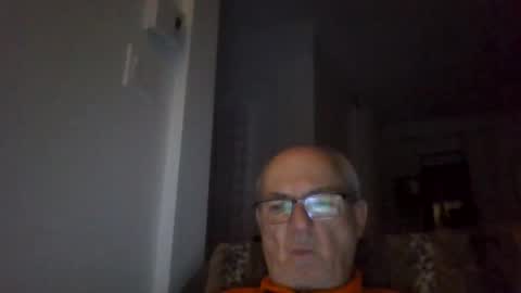 Snapshot of bernard1102 chatting on October 2025 02:20:02 AM bernard1102 online show from October 2025 02:20:02 AM