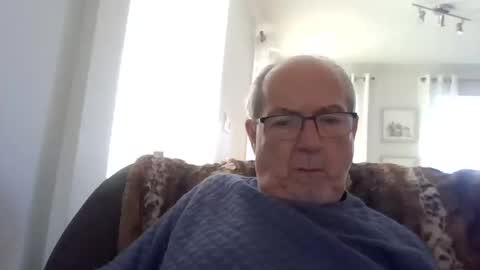 Snapshot of bernard1102 chatting on October 2025 01:44:01 PM bernard1102 online show from October 2025 01:44:01 PM