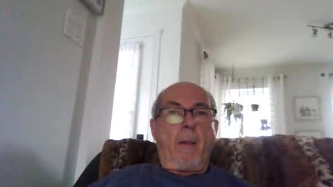 Snapshot of bernard1102 chatting on October 2025 06:08:02 PM bernard1102 online show from October 2025 06:08:02 PM