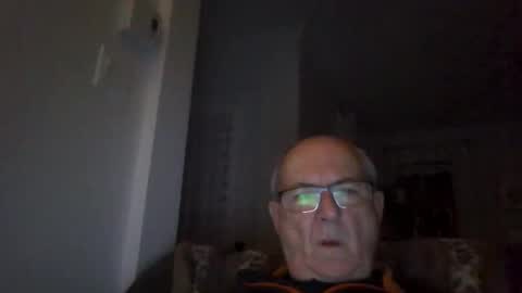 Snapshot of bernard1102 chatting on November 2025 02:10:02 AM bernard1102 online show from November 2025 02:10:02 AM