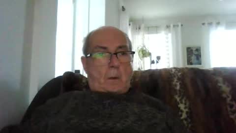 Snapshot of bernard1102 chatting on November 2025 07:46:02 PM bernard1102 online show from November 2025 07:46:02 PM