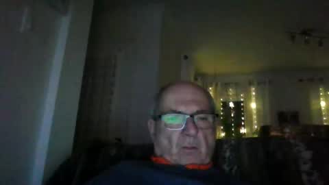 Snapshot of bernard1102 chatting on January 2026 01:42:02 AM bernard1102 online show from January 2026 01:42:02 AM