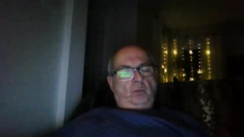 Snapshot of bernard1102 chatting on January 2026 02:14:01 AM bernard1102 online show from January 2026 02:14:01 AM