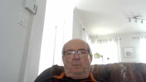 Snapshot of bernard1102 chatting on April 2026 07:44:02 PM bernard1102 online show from April 2026 07:44:02 PM