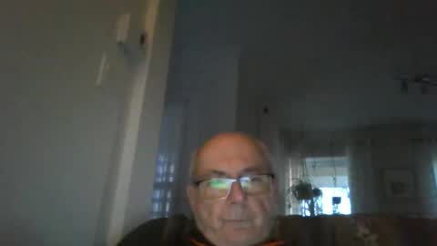Snapshot of bernard1102 chatting on April 2026 12:08:01 AM bernard1102 online show from April 2026 12:08:01 AM