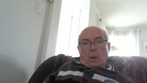 Snapshot of bernard1102 chatting on May 2026 03:49:02 PM bernard1102 online show from May 2026 03:49:02 PM